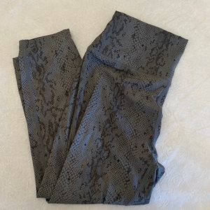 Varley leggings